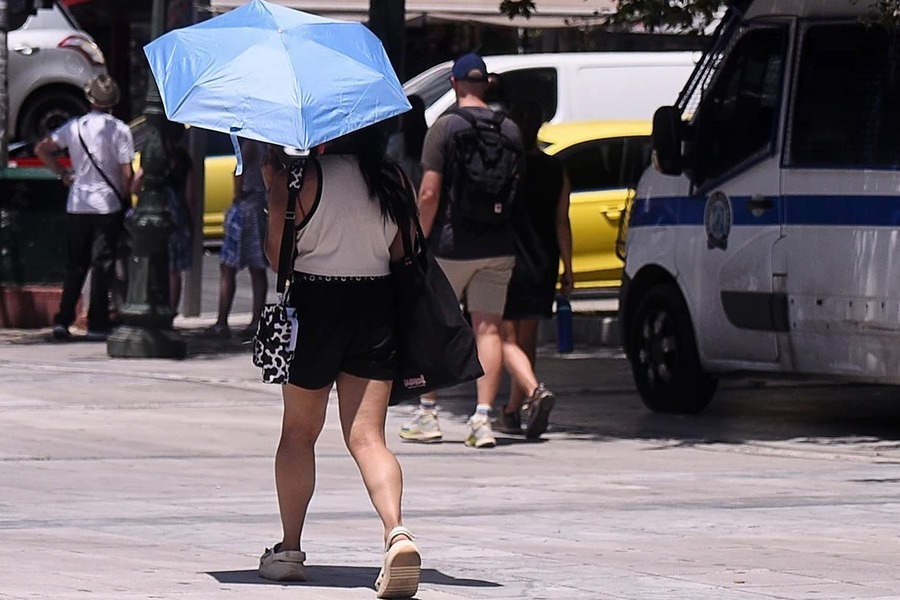 Ο Κλέαρχος Μαρουσάκης προβλέπει τον πρώτο μίνι καύσωνα: Πότε θα εξαφανιστεί η αφρικανική σκόνη