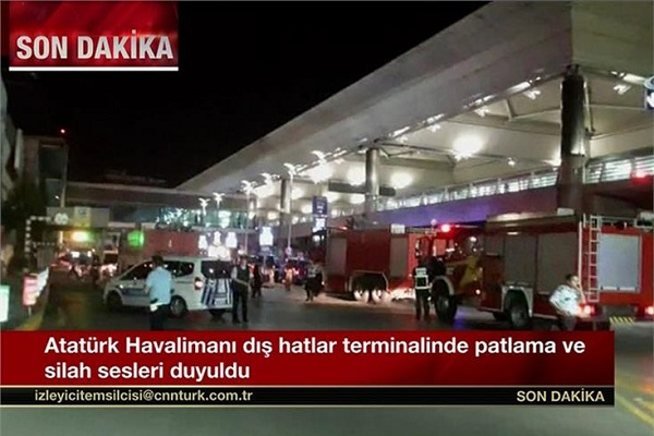 Μακελειό από φονικές εκρήξεις στο αεροδρόμιο της Κωνσταντινούπολης - 36 νεκροί