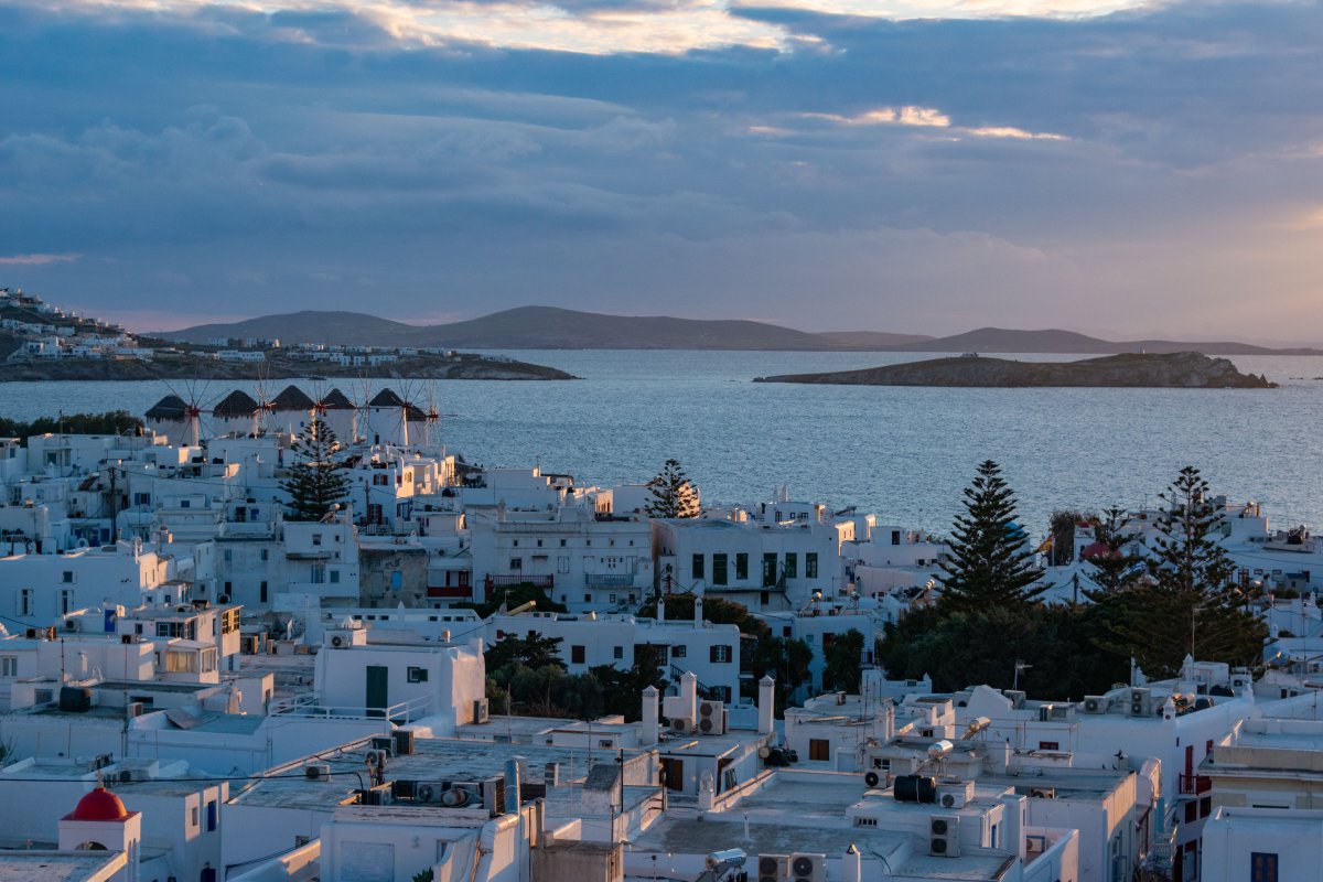 Καιρός: Πού θα «χτυπήσουν» καταιγίδες και βοριάδες έως 9 μποφόρ πριν τον Δεκαπενταύγουστο