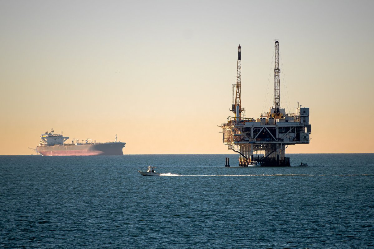 Πετρέλαιο: Ανοδος 4% στα 108,4 δολάρια μετά το «όχι» Τραμπ στο Ιράν για τα Στενά του Ορμούζ