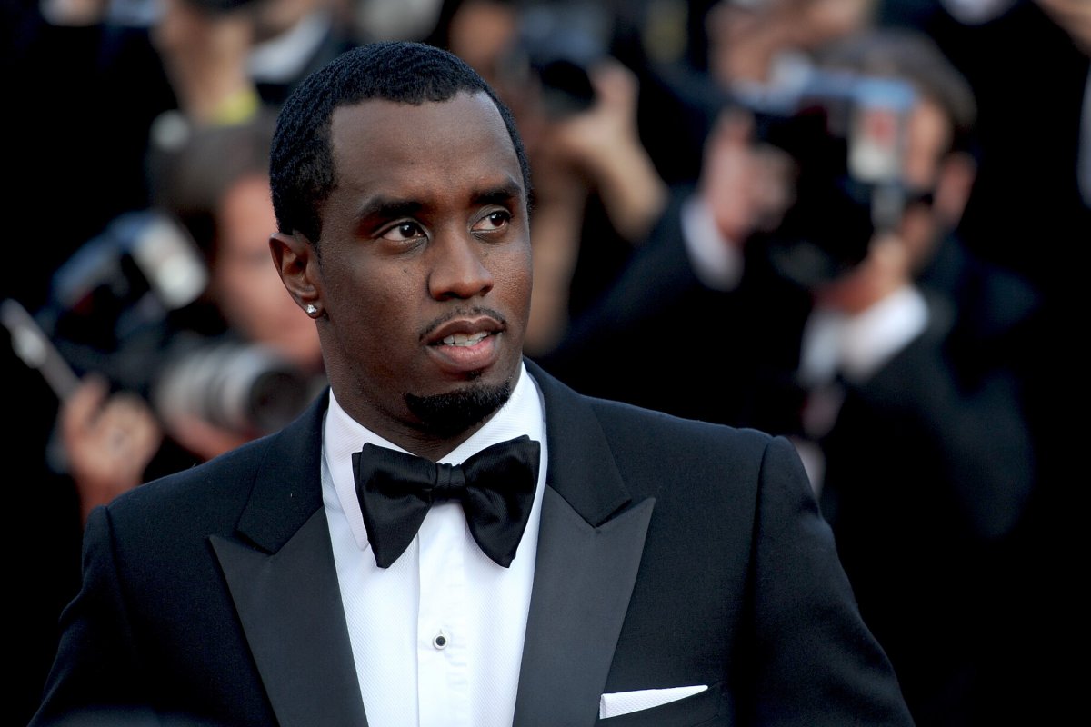 Ο Diddy ζει προνομιακά στη φυλακή: Αλκοόλ, κινητό και μασάζ, λένε κρατούμενοι