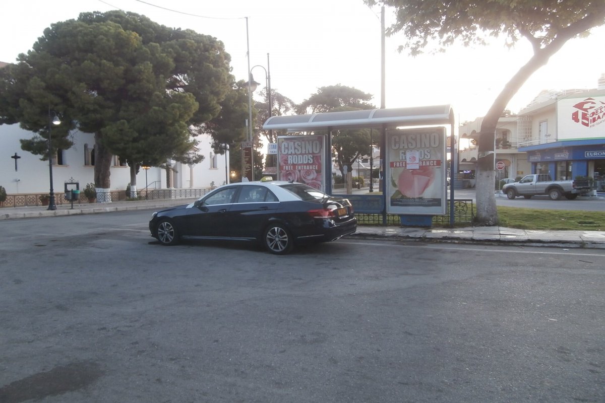 Συναγερμός στη Θεσσαλονίκη: Εξαφάνιση γυναίκας οδηγού ταξί μαζί με το όχημά της
